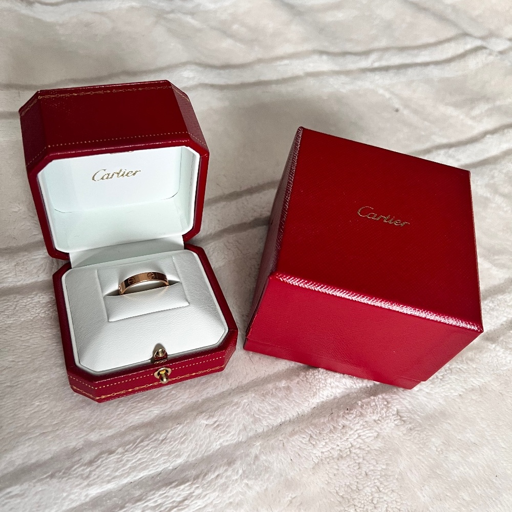 LOVE wedding band, 18K rose gold. Width: 3.6mm